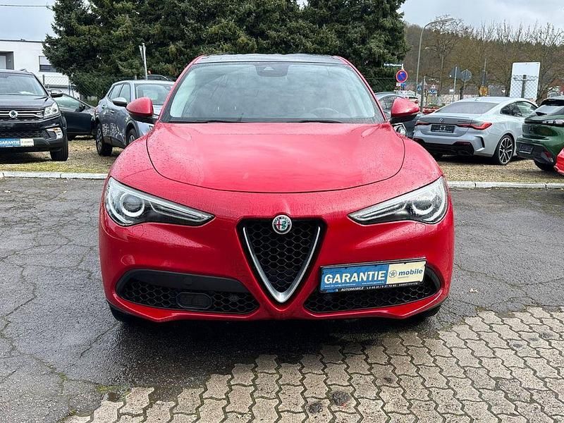 Gebraucht Alfa Romeo Stelvio 280 PS (205 kW) 2017 Rot SUV