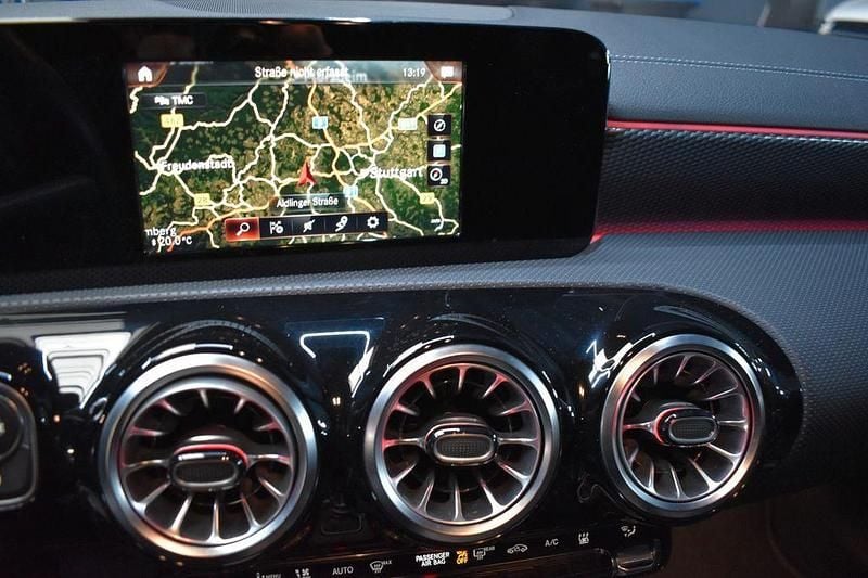 Gebraucht Mercedes CLA220 Shooting Brake 190 PS (139 kW) 2021 Schwarz Kombi