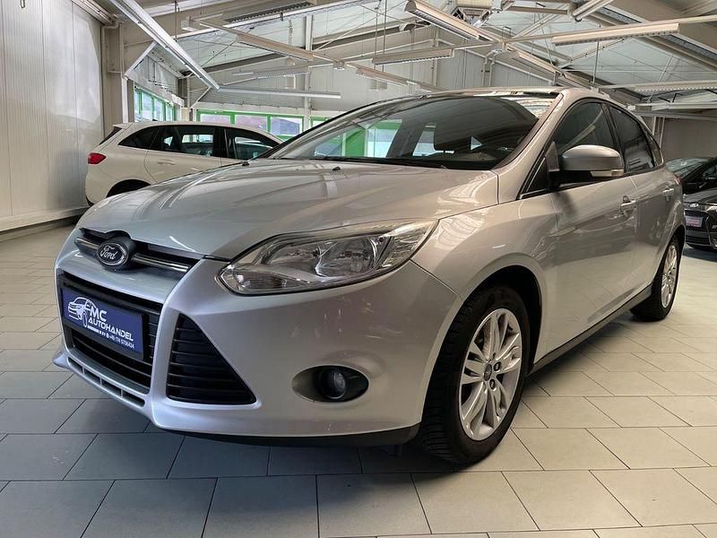 Gebraucht Ford Focus 125 PS (91 kW) 2011 Silber Limousine