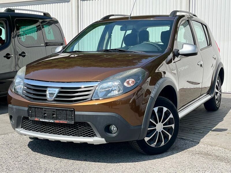 Braun Gebraucht 2012 Dacia Sandero Stepway Kleinwagen | 4.250 € (Fairer Preis) - Bild 1/4