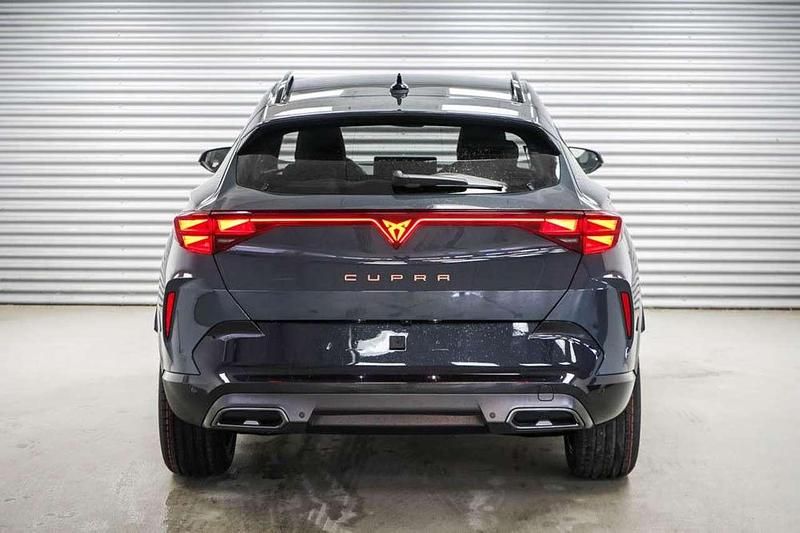 Neu Cupra Formentor 150 PS (110 kW) 2025 Fjord blau metallic () SUV