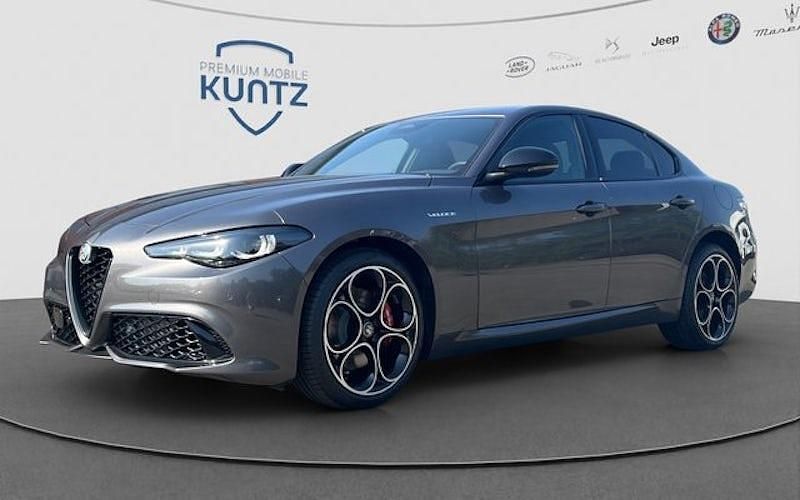 Grau Gebraucht 2024 Alfa Romeo Giulia Veloce Limousine | 39.800 € - Bild 1/4