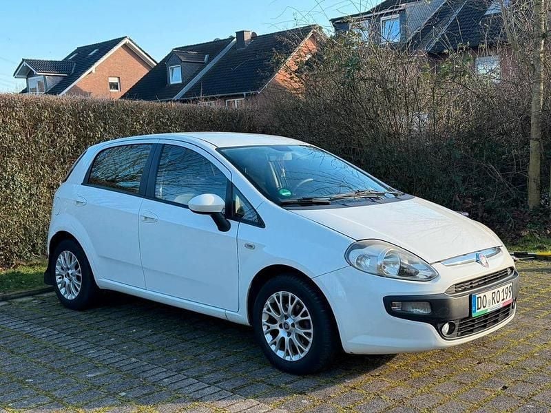 Gebraucht Fiat Punto Evo 76 PS (55 kW) 2011 Weiß Kleinwagen