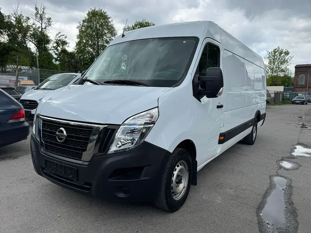 Gebraucht Nissan Interstar N-Connecta 165 PS (121 kW) 2024 Weiß Van