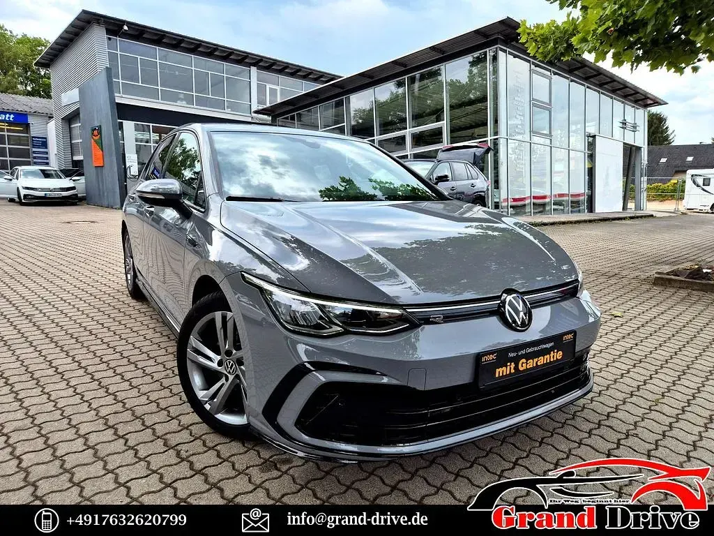 Gebraucht VW Golf VIII R-line 150 PS (110 kW) 2024 Grau Limousine