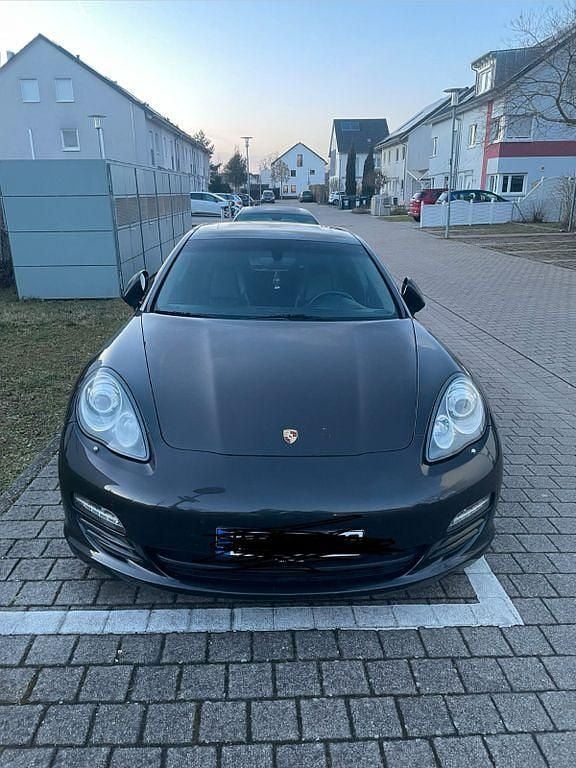 Gebraucht Porsche Panamera 4S 400 PS (294 kW) 2012 Grau Limousine