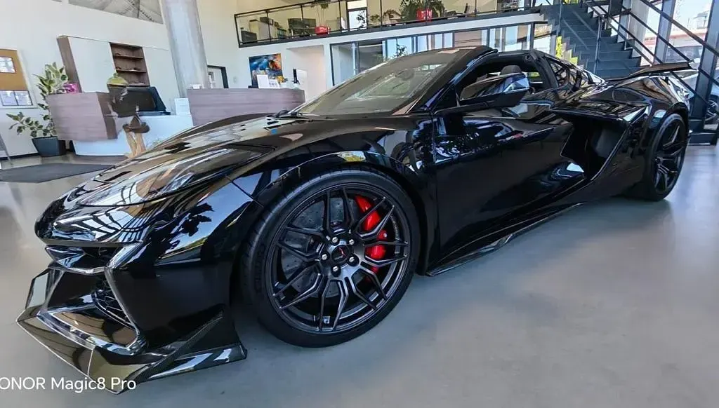 Gebraucht Corvette Z06 646 PS (475 kW) 2025 Black metallic Coupé