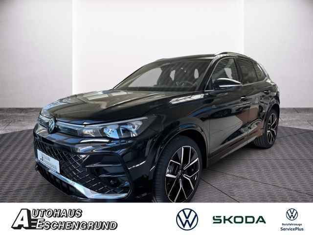 Grenadillschwarz metallic Neu 2025 VW Tiguan R-line SUV | 53.990 € - Bild 1/4