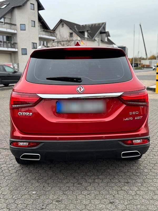 Rot Gebraucht 2021 DFSK Glory 580 SUV | 9.200 € - Bild 1/4