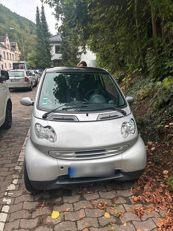 Silber Gebraucht 2005 Smart ForTwo Coupé Coupé | 1.750 € (Fairer Preis) - Bild 1/4