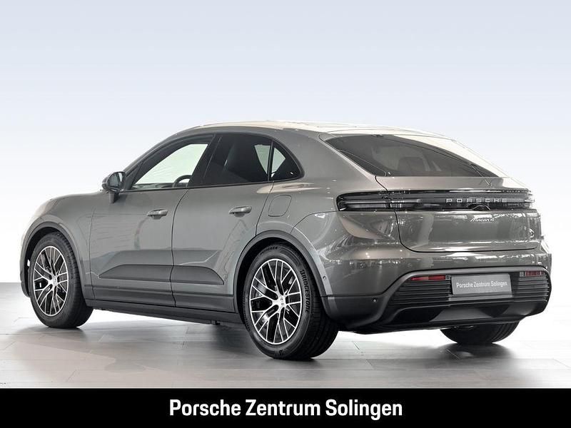 Gebraucht Porsche Macan 300 kW (408 PS) 2026 Aventuringrünmetallic SUV