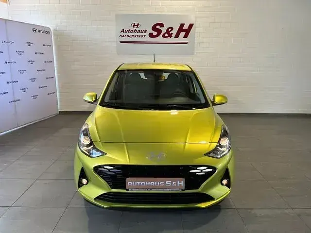 Gebraucht Hyundai i10 Style 79 PS (58 kW) 2025 Gelb Kleinwagen