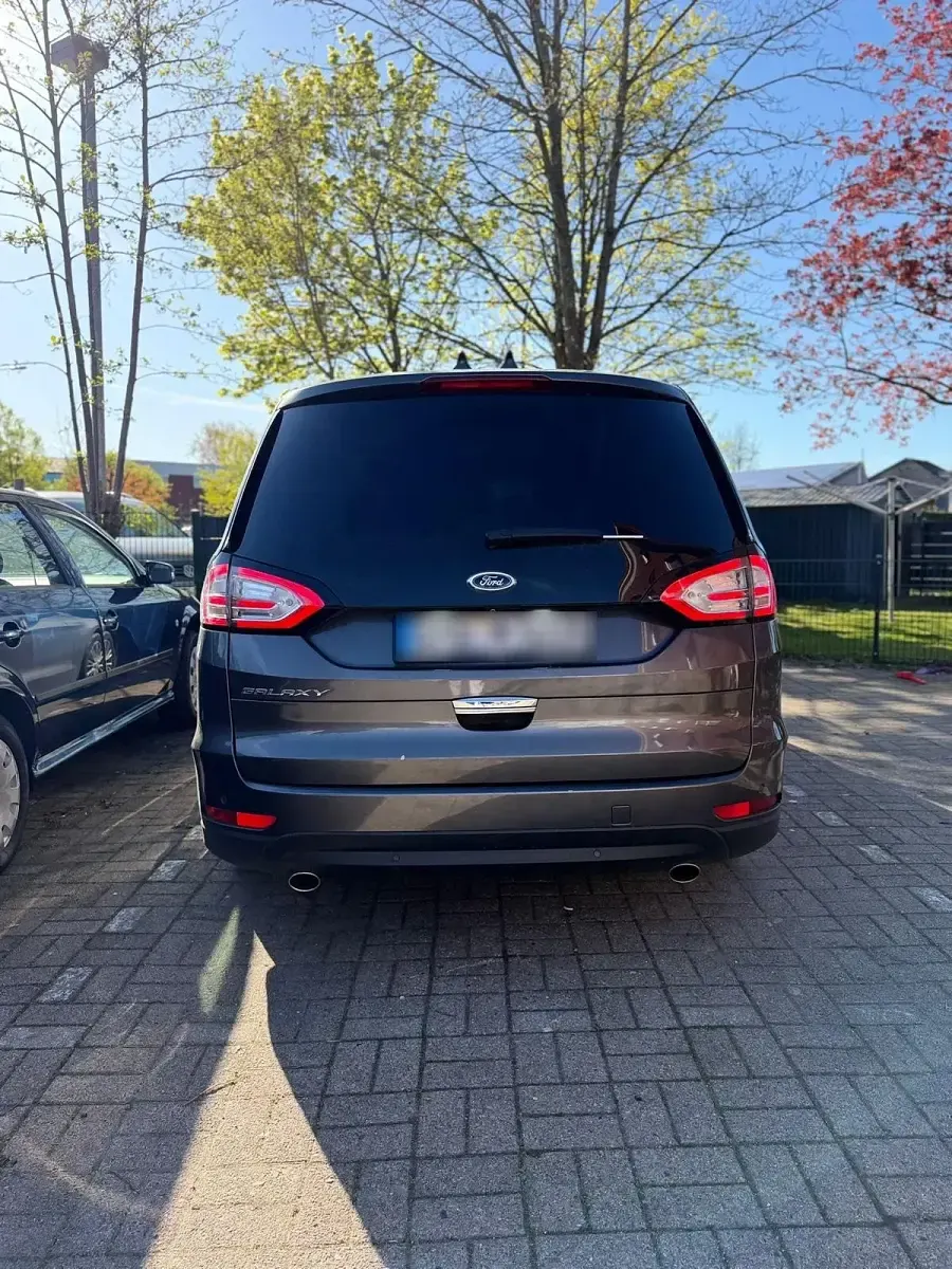 Second-hand Ford Galaxy 180 CP (132 kW) 2016 Gri Monovolum