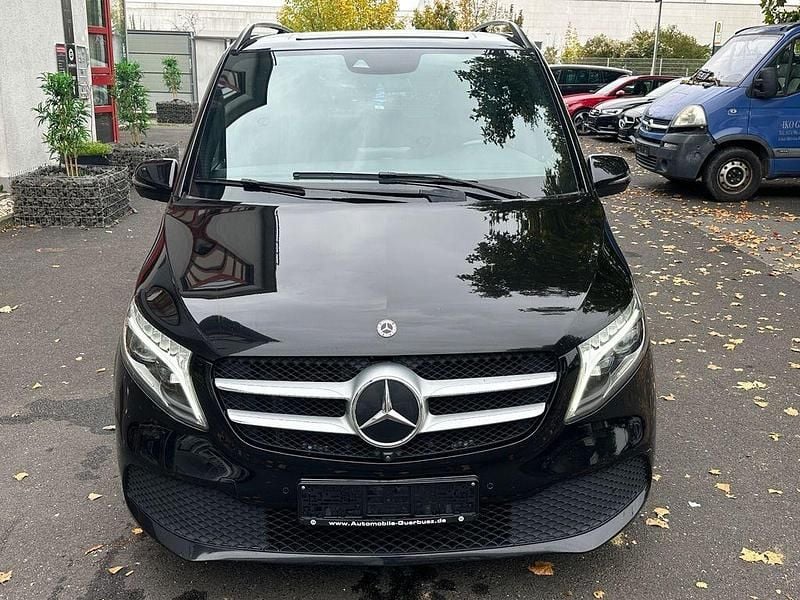 Gebraucht Mercedes V300 239 PS (175 kW) 2020 Schwarz Van / Kleinbus