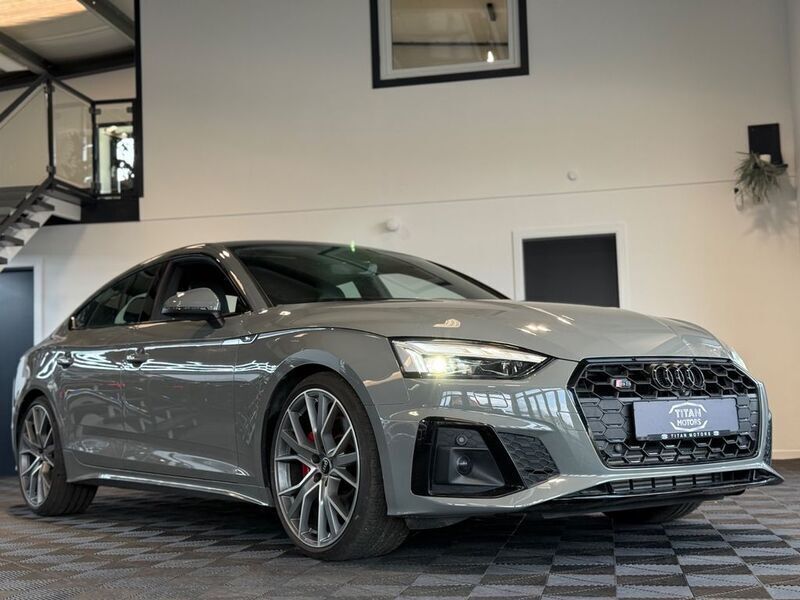 Grau Gebraucht 2022 Audi S5 Ambiente Limousine | 49.900 € (Superpreis) - Bild 1/4
