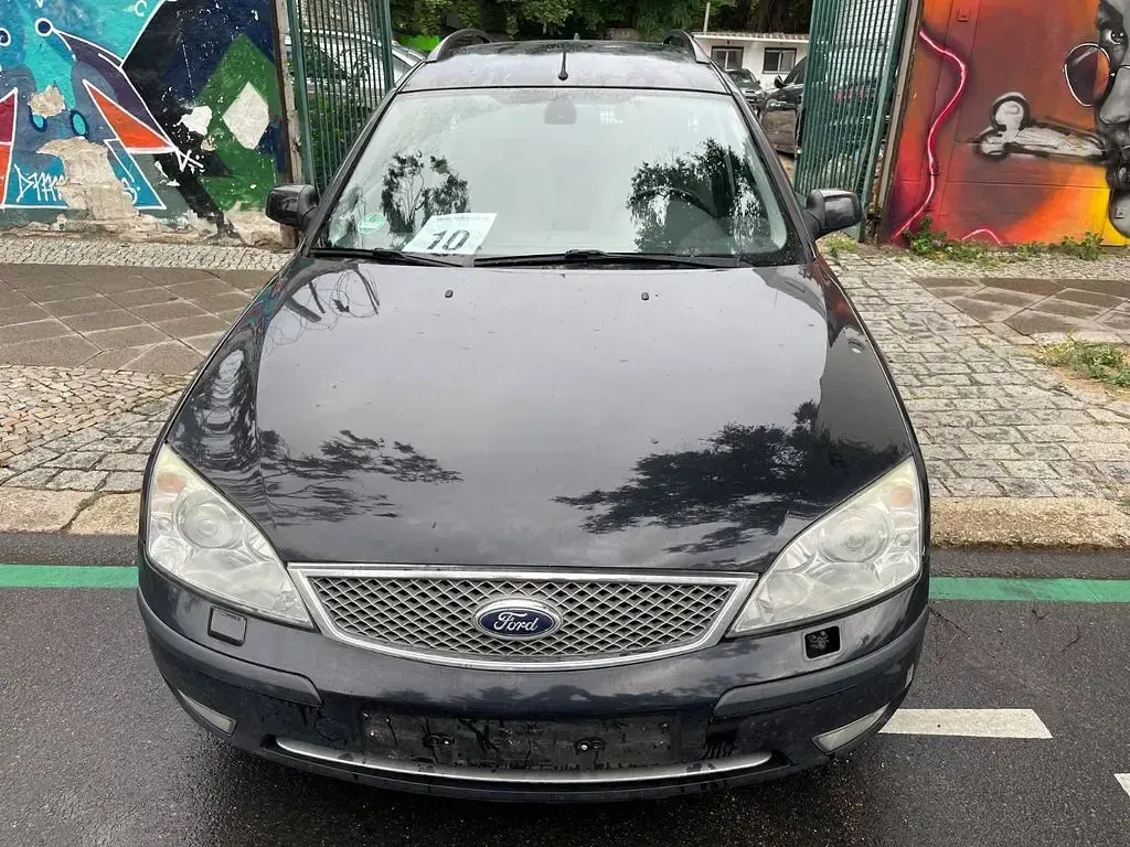 Gebraucht Ford Mondeo Ghia 131 PS (96 kW) 2004 Schwarz Limousine