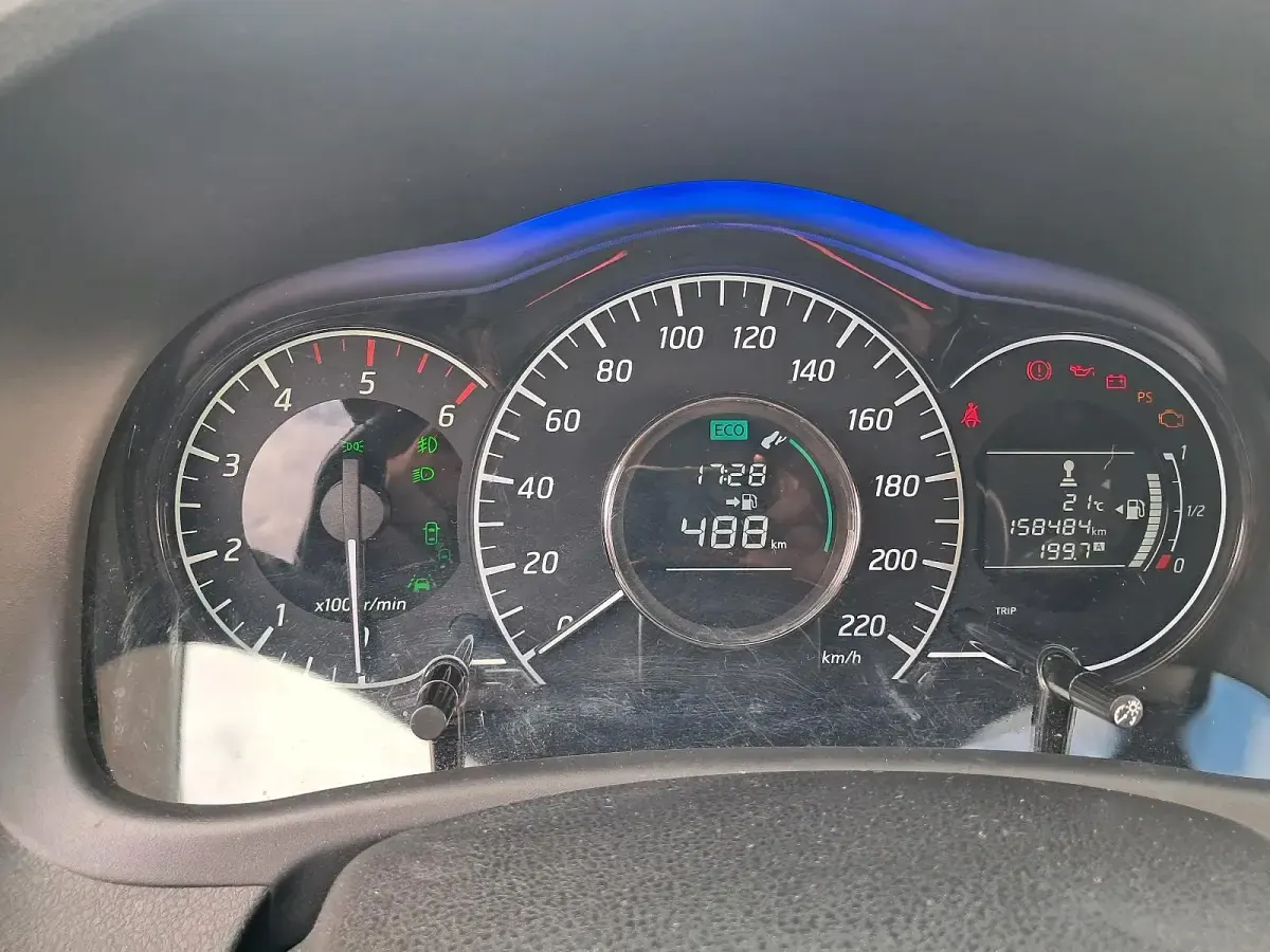 Gebraucht Nissan Note 360º 90 PS (66 kW) 2015 Schwarz Kleinwagen