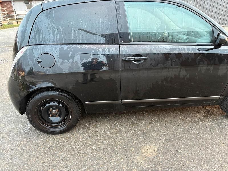 Gebraucht Lancia Ypsilon 95 PS (69 kW) 2008 Schwarz Kleinwagen