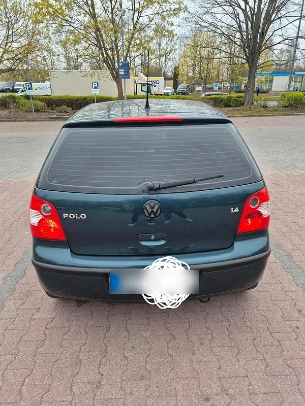 Second-hand VW Polo 75 CP (55 kW) 2002 Verde Hatchback