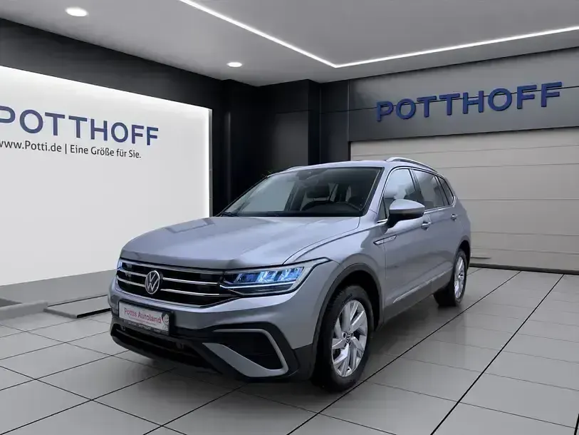 Gebraucht VW Tiguan Life 150 PS (110 kW) 2025 Silber SUV