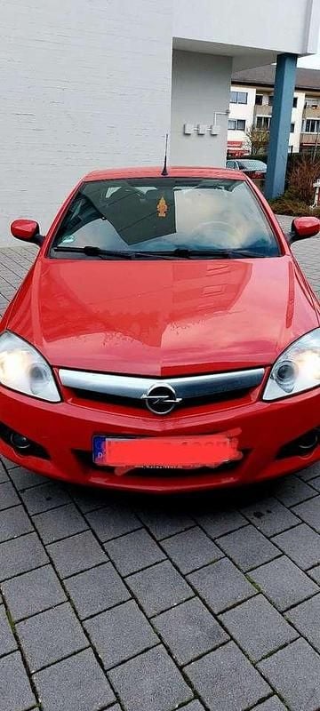 Gebraucht Opel Tigra 90 PS (66 kW) 2004 Rot Cabrio
