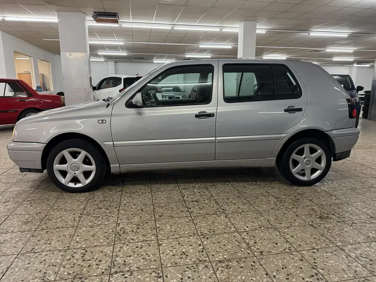 Gebraucht VW Golf III 75 PS (55 kW) 1997 Silber Limousine