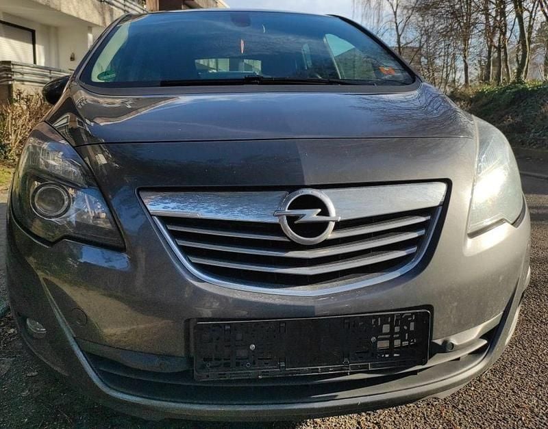 Grau Gebraucht 2012 Opel Meriva Van / Kleinbus | 3.400 € (Superpreis) - Bild 1/4