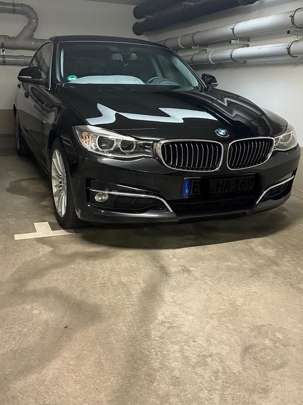 Gebraucht BMW 320 Gran Turismo Luxury Line 184 PS (135 kW) 2013 Schwarz Limousine