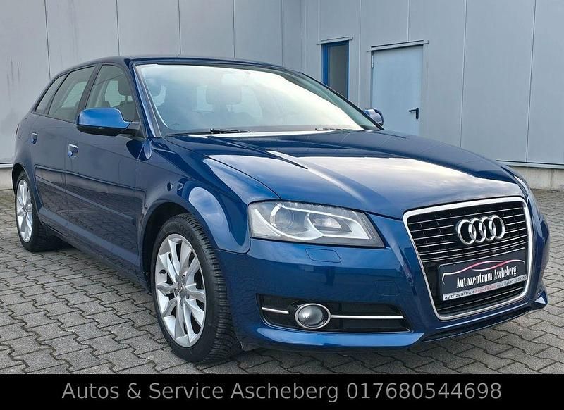 Gebraucht Audi A3 Ambition 105 PS (77 kW) 2012 Blau Kleinwagen
