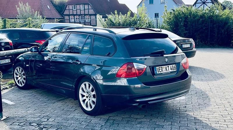 Gebraucht 2007 BMW 318 Kombi | 3.200 € - Bild 1/4