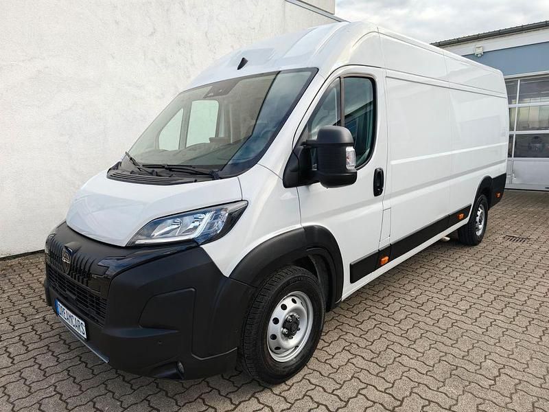 Gebraucht Peugeot Boxer 140 PS (102 kW) 2024 Weiß Van