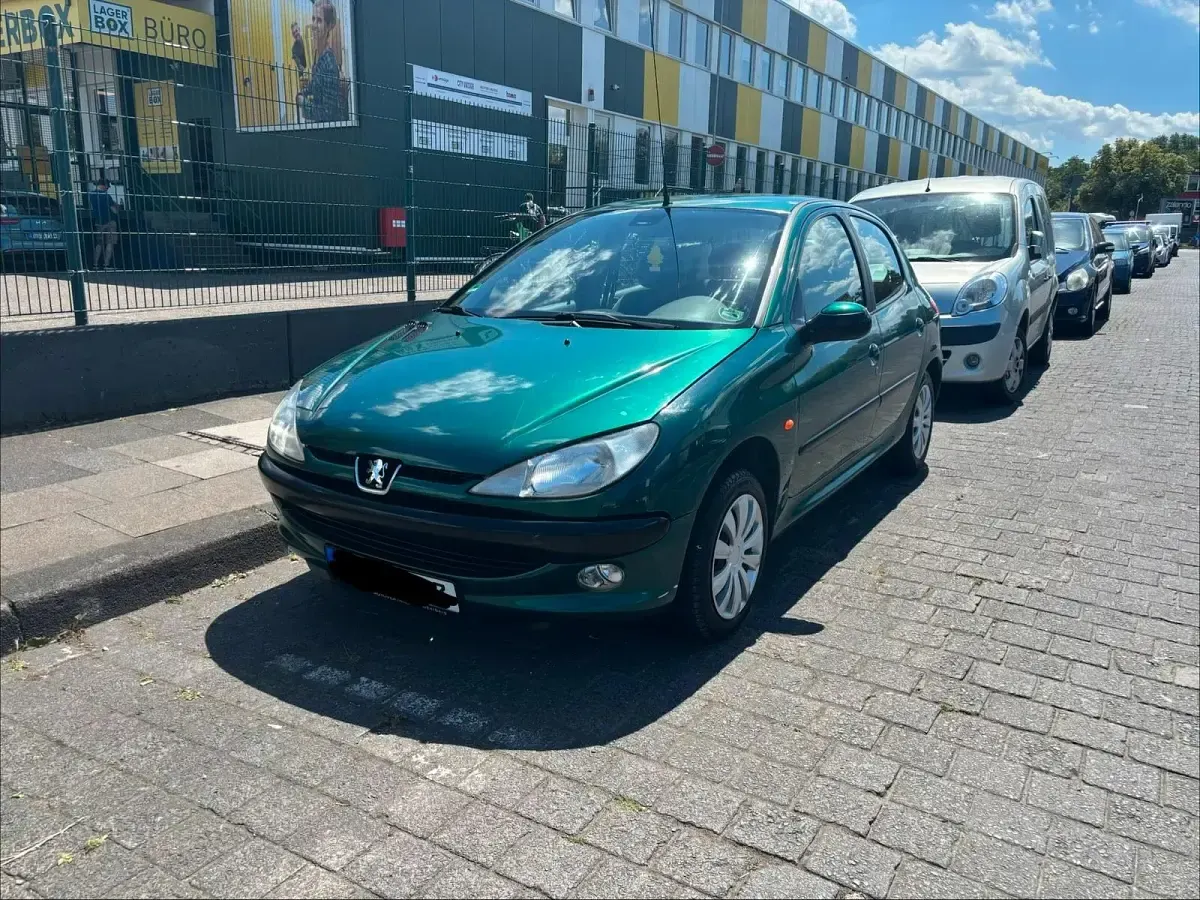 Gebraucht Peugeot 206 75 PS (55 kW) 2000 Grün Kleinwagen