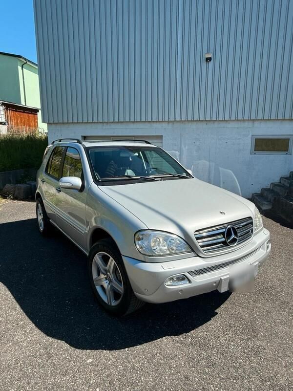 Silber Gebraucht 2003 Mercedes ML400 SUV | 7.800 € - Bild 1/4