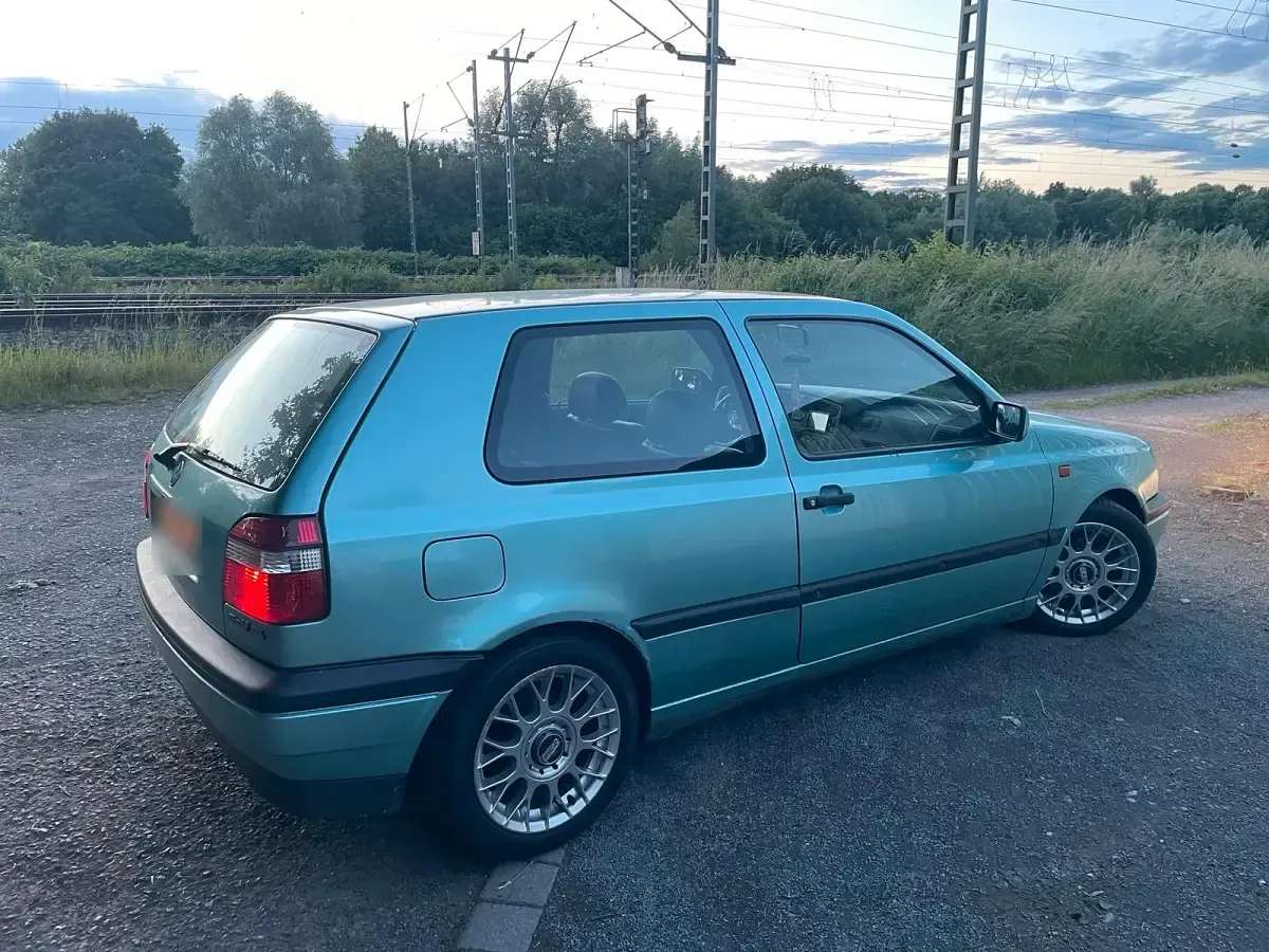 Gebraucht VW Golf III 75 PS (55 kW) 1992 Andere farben Kleinwagen