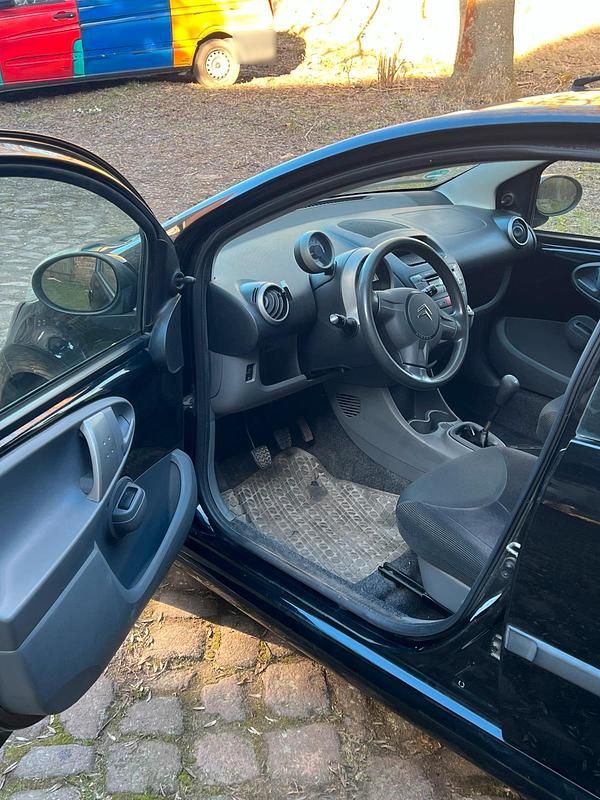 Gebraucht Citroën C1 65 PS (47 kW) 2008 Schwarz Kleinwagen