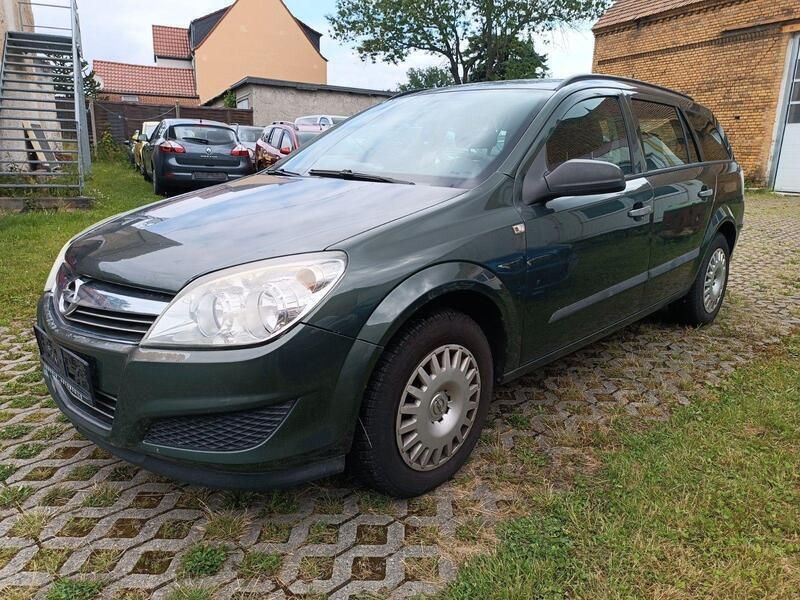 Grün Gebraucht 2009 Opel Astra Selection Kombi | 999 € (Fairer Preis) - Bild 1/4