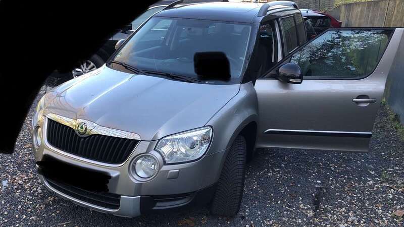 Grau Gebraucht 2013 Skoda Yeti Adventure SUV | 7.500 € (Fairer Preis) - Bild 1/4
