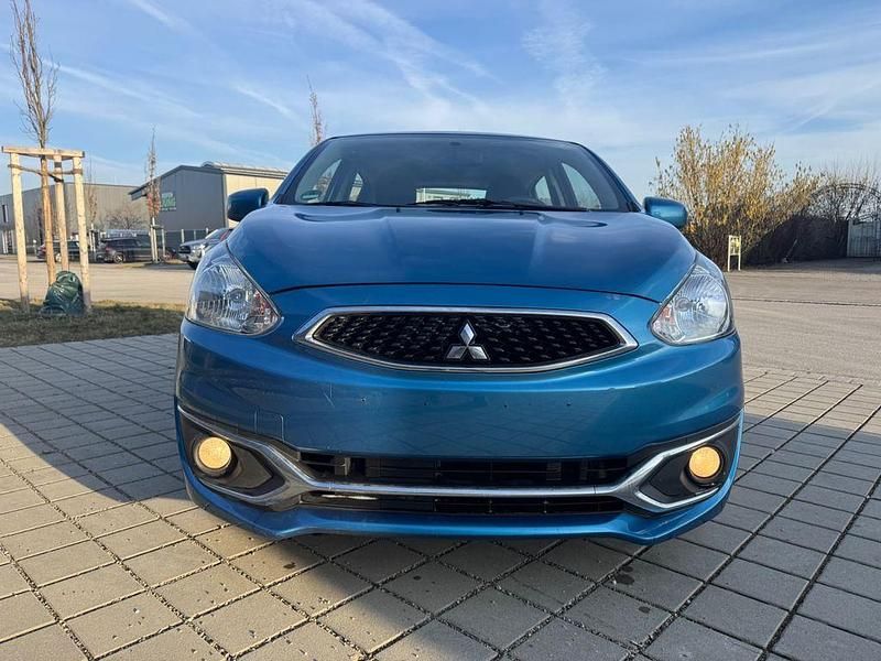 Gebraucht Mitsubishi Space Star Diamant Edition 71 PS (52 kW) 2017 Blau Kleinwagen