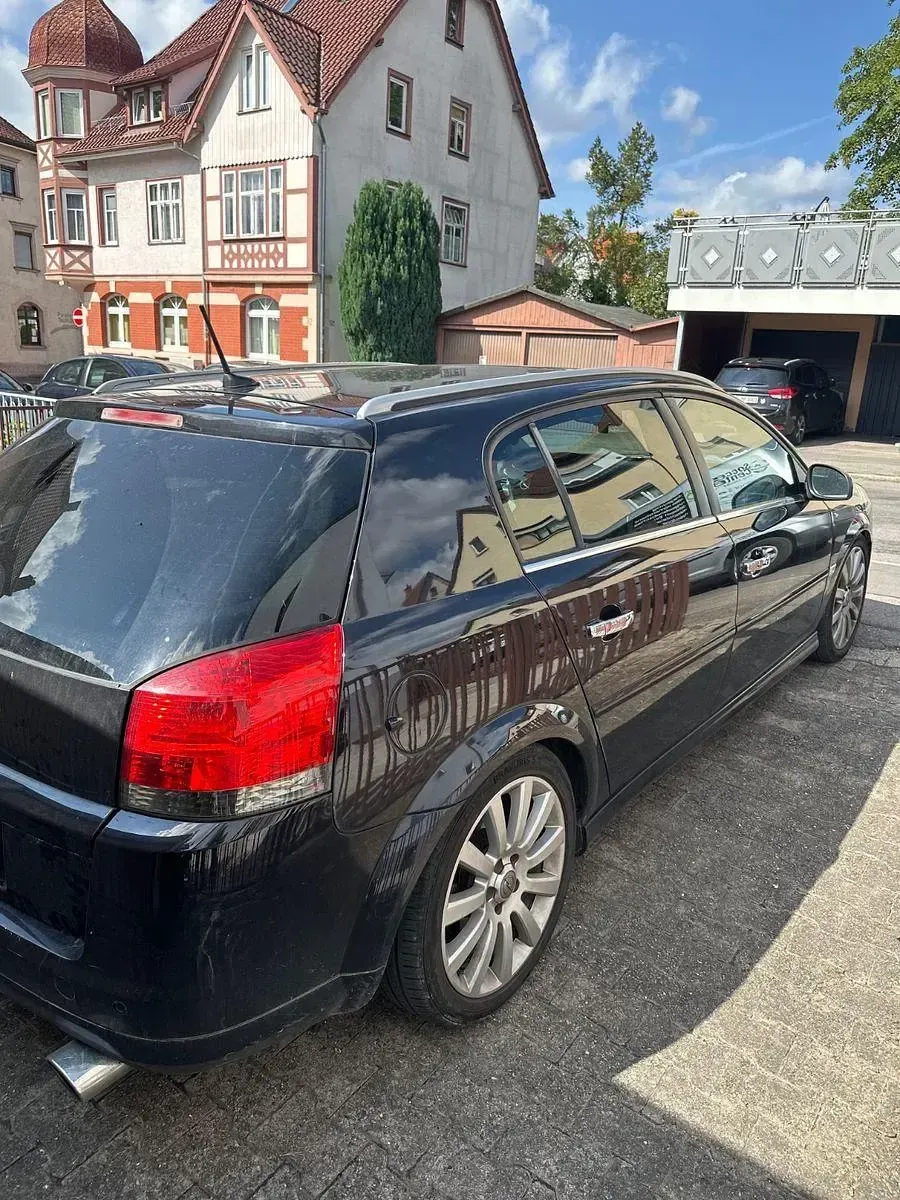 Gebraucht Opel Signum Cosmo 250 PS (183 kW) 2008 Schwarz Kleinwagen