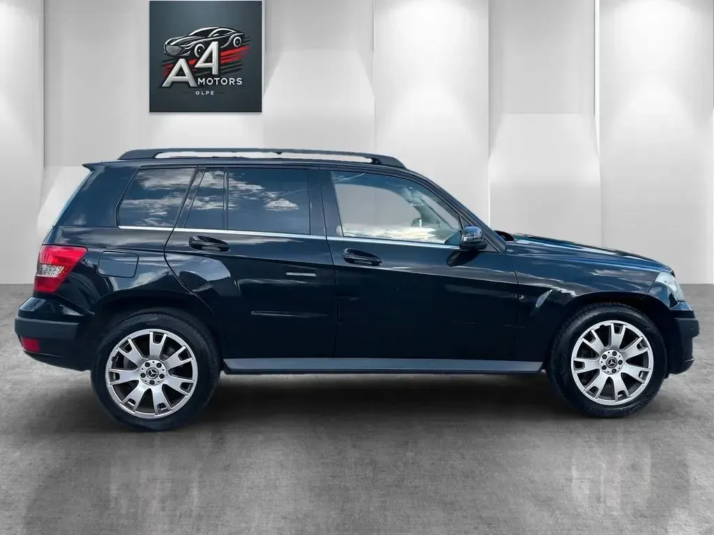 Gebraucht Mercedes GLK320 224 PS (164 kW) 2009 Obsidianschwarz SUV