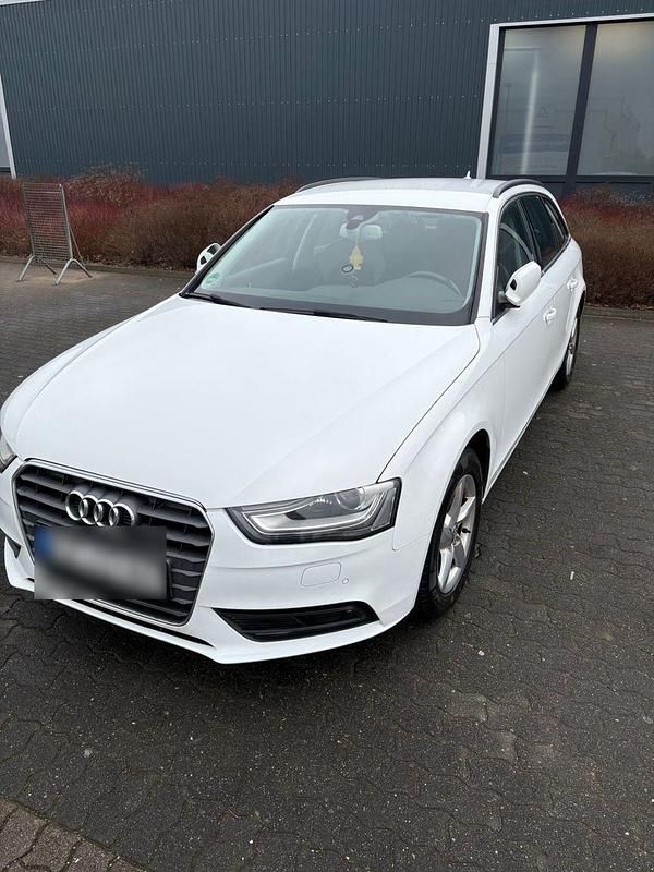 Gebraucht Audi A4 Ambiente 170 PS (125 kW) 2013 Weiß Kombi
