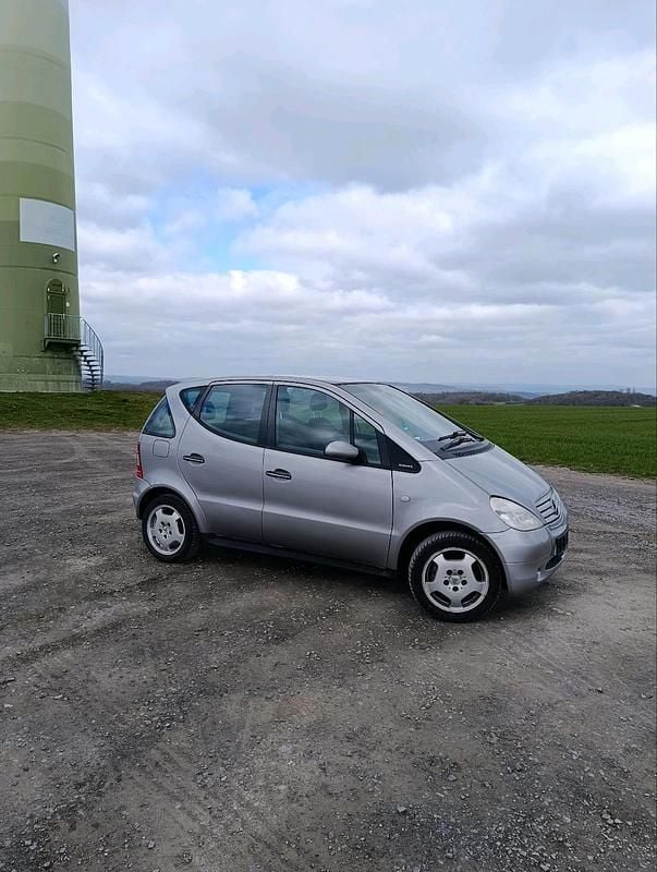 Gebraucht Mercedes A140 82 PS (60 kW) 2000 Silber Kleinwagen