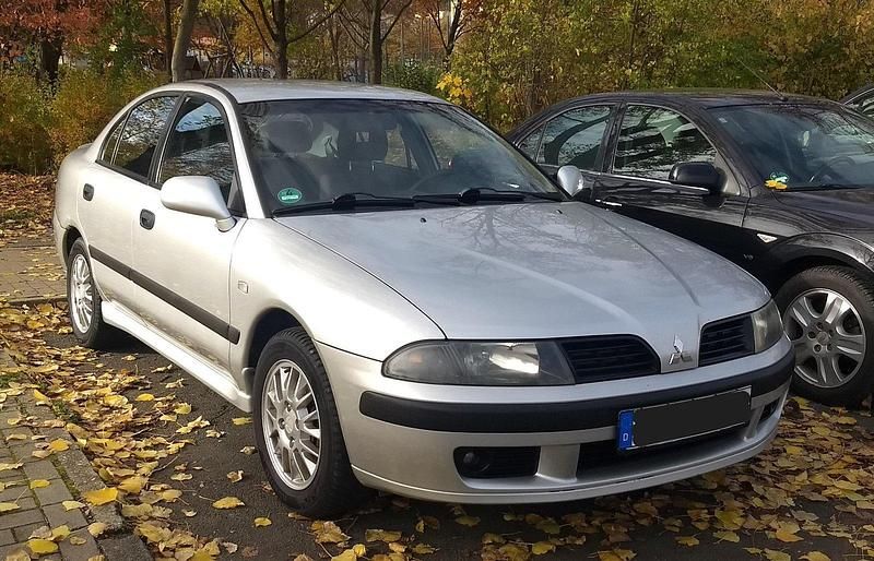 Silber Gebraucht 2003 Mitsubishi Carisma Limousine | 1.400 € - Bild 1/4