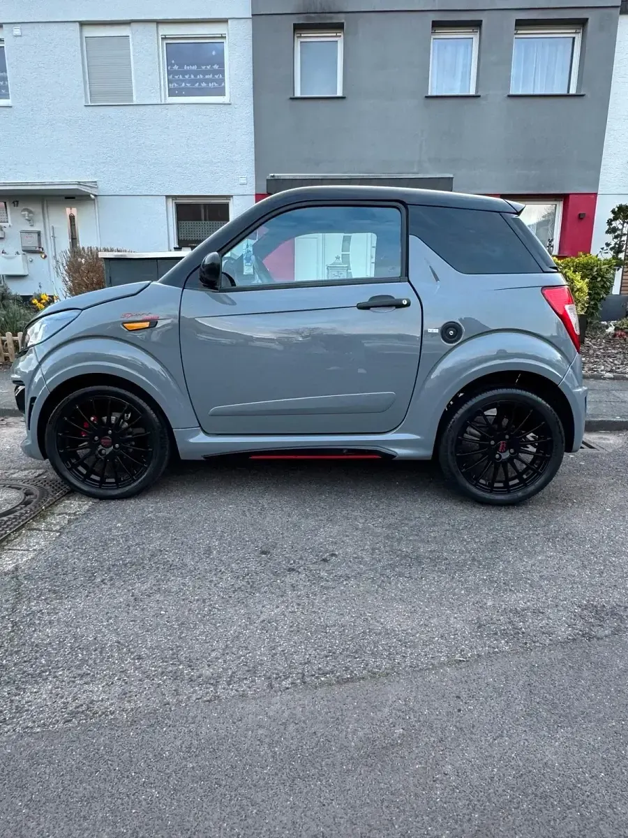 Gebraucht Ligier JS50 2021 Grau Kleinwagen