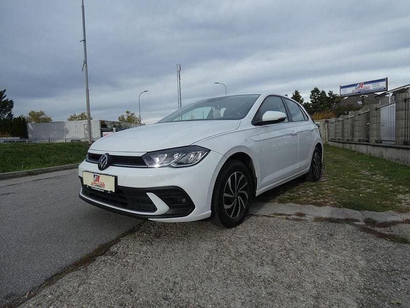 Weiß Gebraucht 2022 VW Polo Life Limousine | 12.720 € (Superpreis) - Bild 1/4