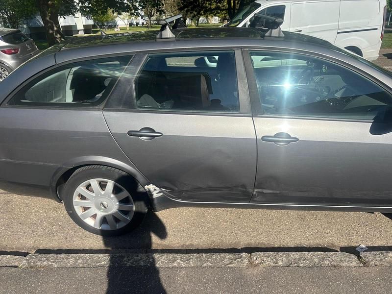 Gebraucht Nissan Micra 2003 Grau Kleinwagen