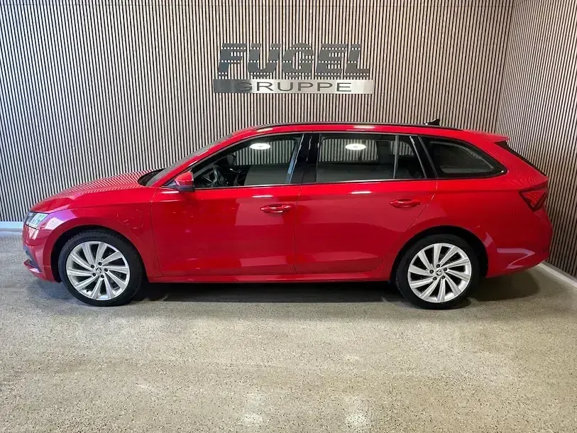 Usata Skoda Octavia 2022 Rosso Station wagon