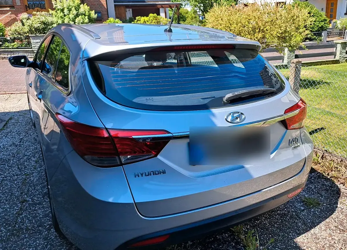 Gebraucht Hyundai i40 177 PS (130 kW) 2011 Silber Kombi