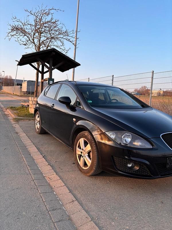 Gebraucht Seat Leon 125 PS (91 kW) 2010 Schwarz Kleinwagen
