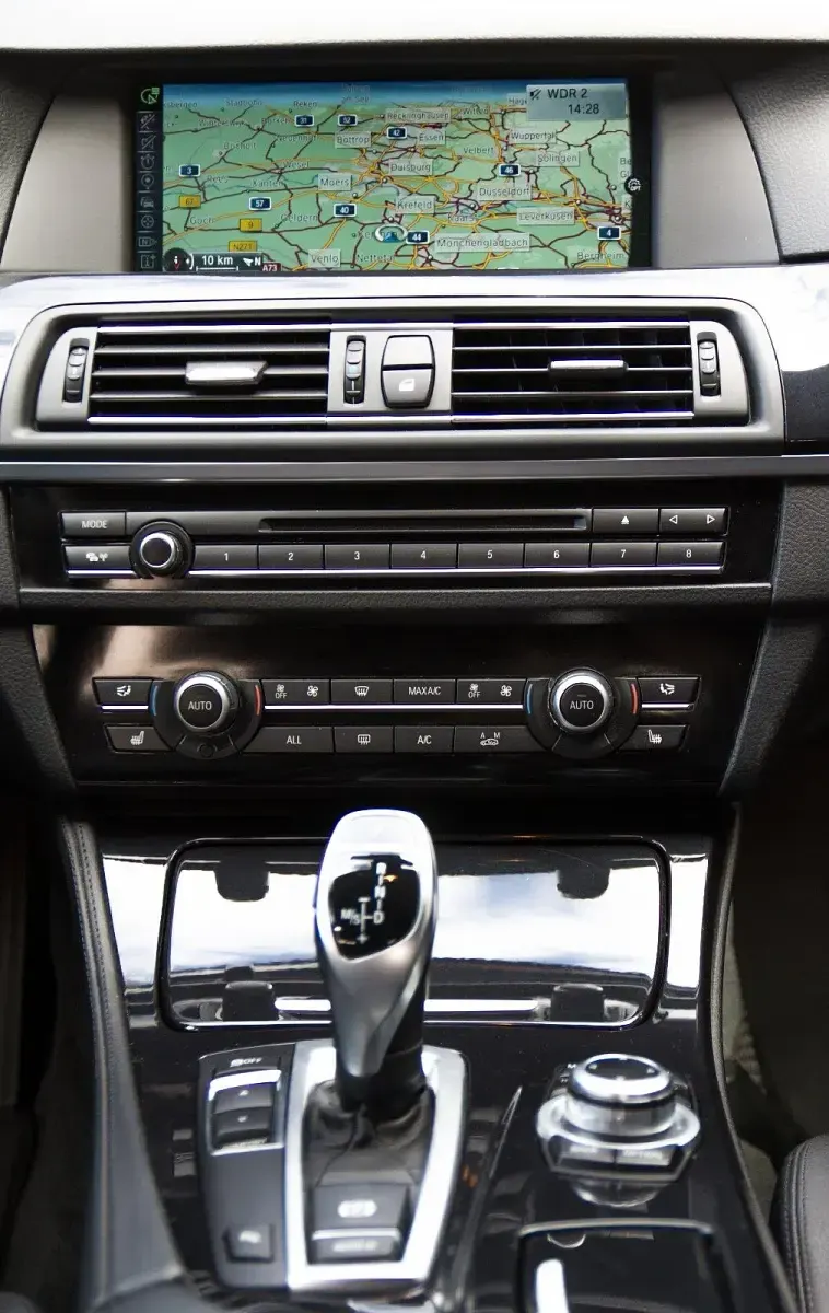 Second-hand BMW 520 184 CP (135 kW) 2013 Negru Break